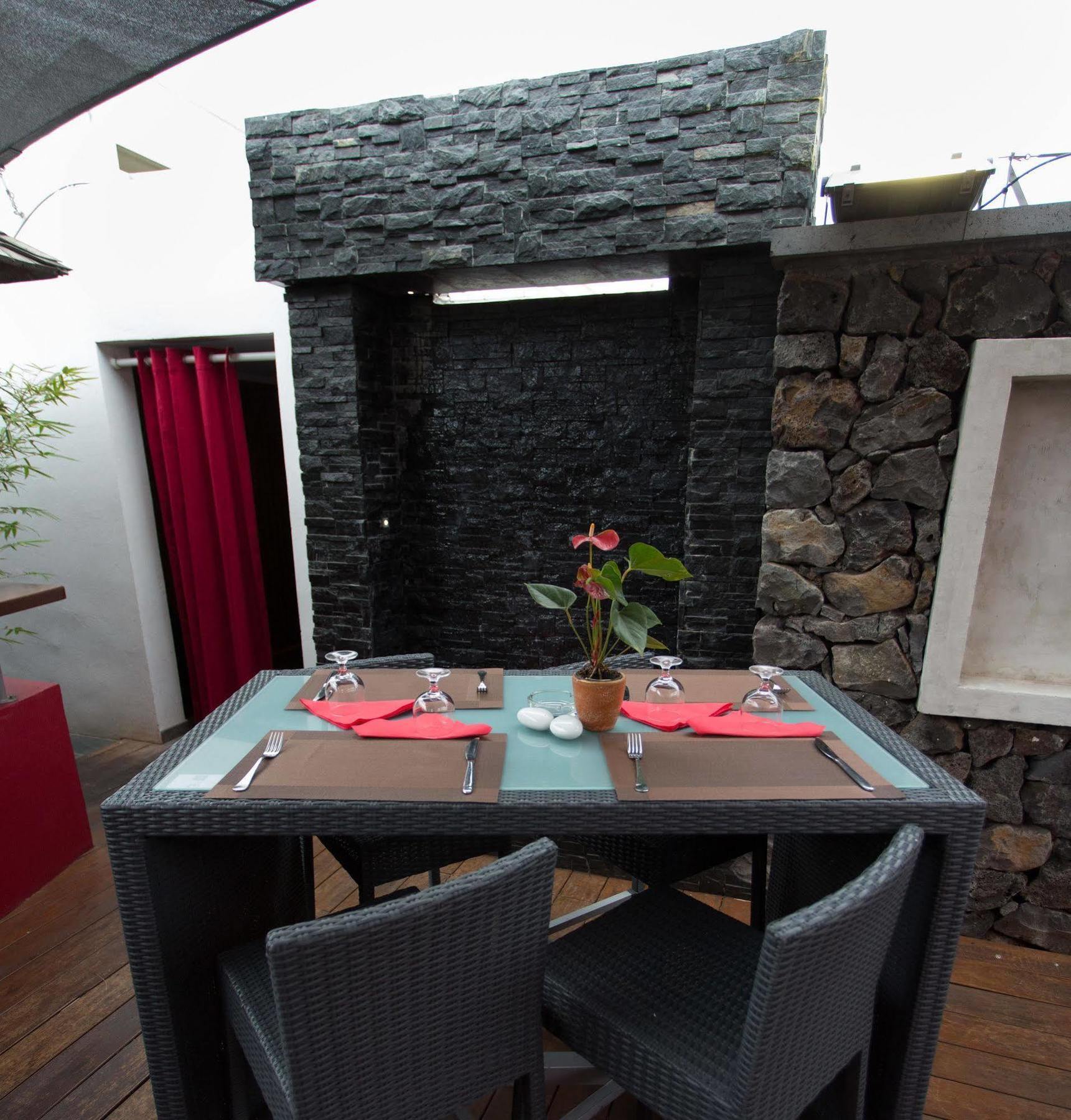 Hotel Exsel Alamanda Saint-Gilles-les Bains Exterior foto